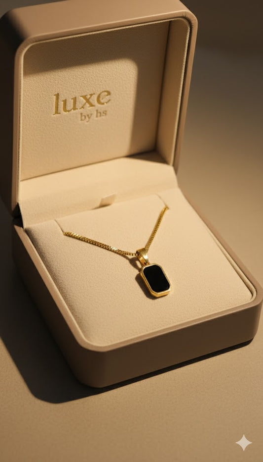 Black Elegance Necklace