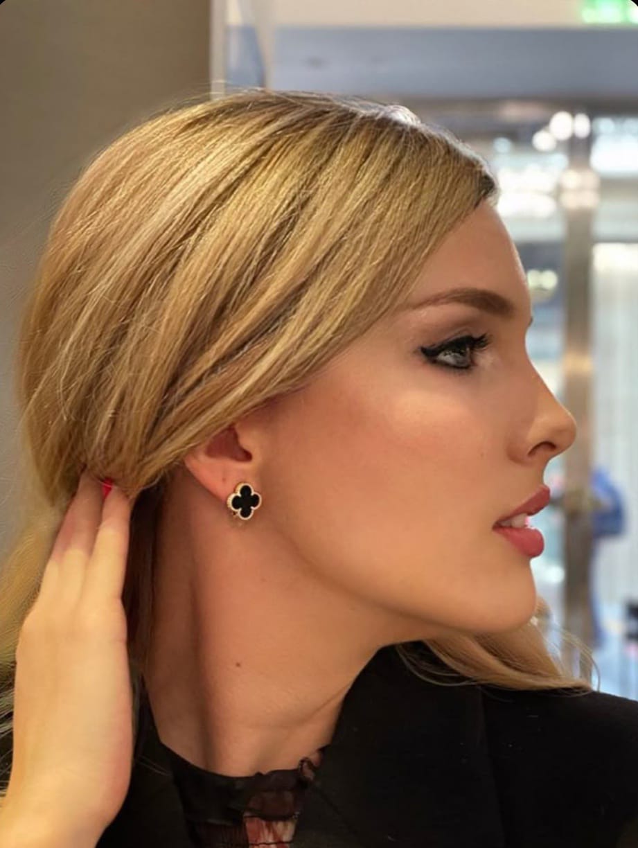 Floral Stud Stainless Black